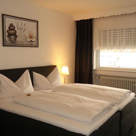 Hotel Zur Kripp Кобленц Экстерьер фото