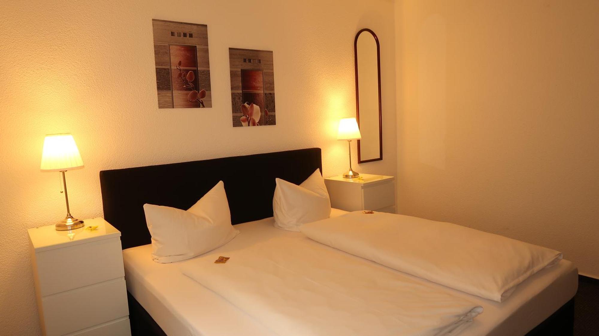 Hotel Zur Kripp Кобленц Экстерьер фото