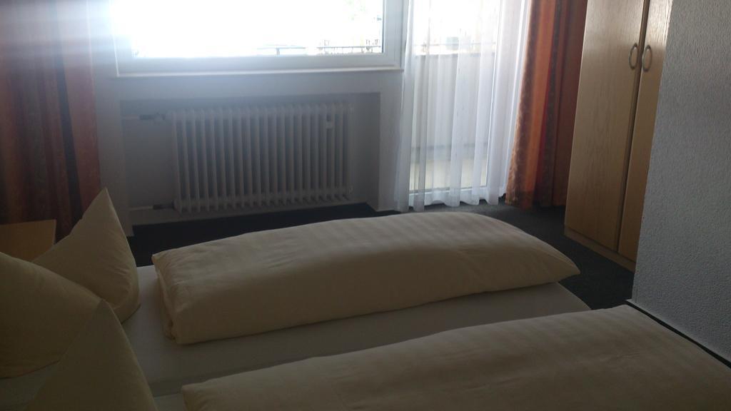 Hotel Zur Kripp Кобленц Экстерьер фото
